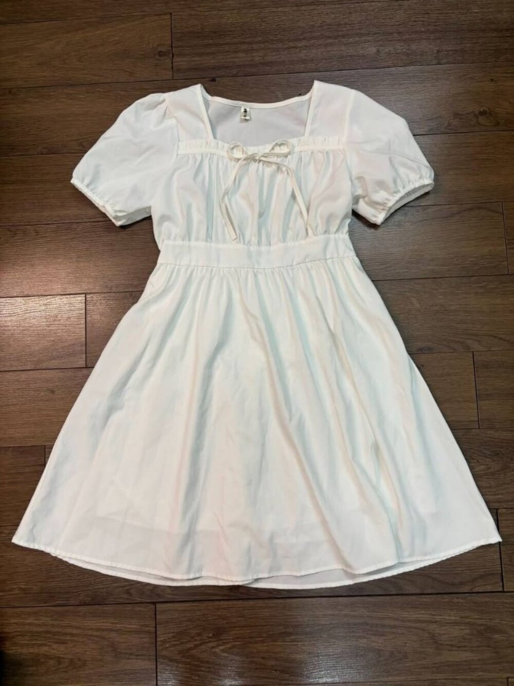 White Short Sleeve Dress - Picture 1 of 3